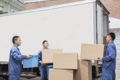 Preparation checklist and packing support for moving home in Acton